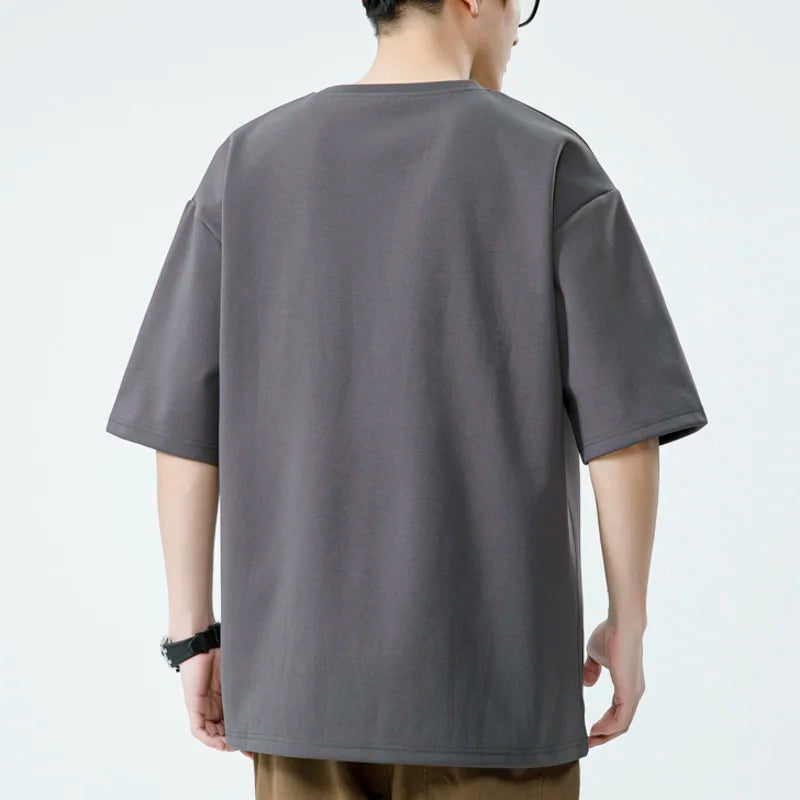 Retro street style T-shirt